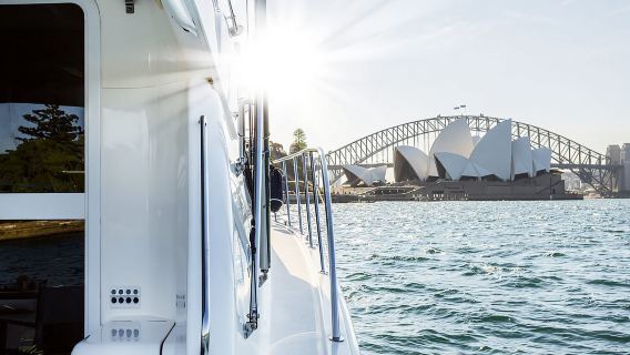 Sydney Harbour: Luxury Multi-Stop Lunch Cruise
