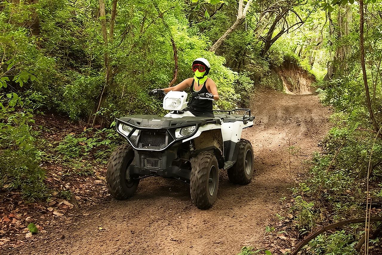 ทัวร์ Jungle Single ATV "เอล มิราดอร์"