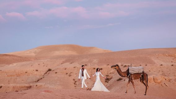 Montañas, desierto de Agafay, tres valles y pueblos bereberes con paseo en camello.