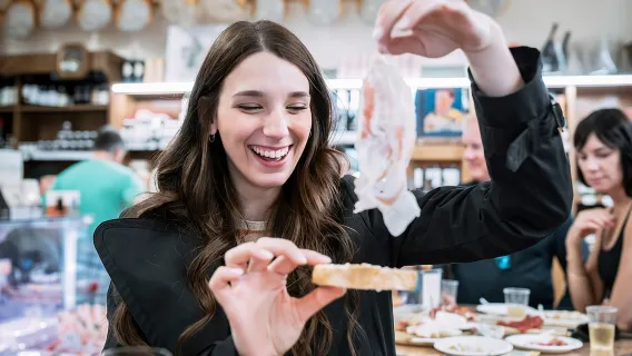 Tour gastronomico privato a piedi di mezza giornata a Parma