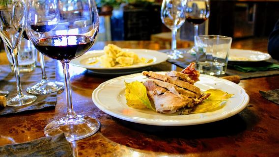 Rome's Vineyard Symphony: Countryside Winetasting Experience