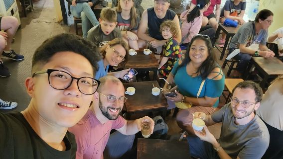 Small Group: Hanoi Old Quarter Street Food Walking Tour