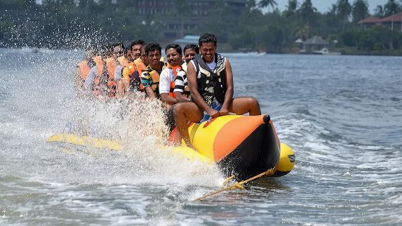 Balade en tube à Bentota