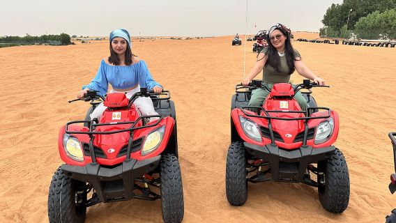 Red Dunes Safari Dubai: Quadfahren, Kamelreiten, Sandboarding & BBQ-Abendessen