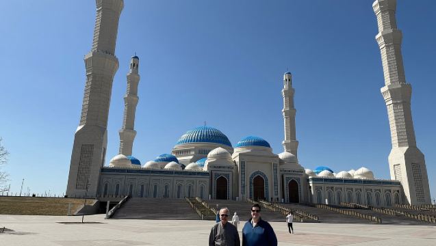 Tour Privato di Mezza Giornata di Astana in Comodità