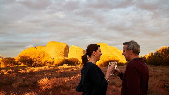 Tour al tramonto a Kata Tjuṯa con spumante e tagliere di formaggi
