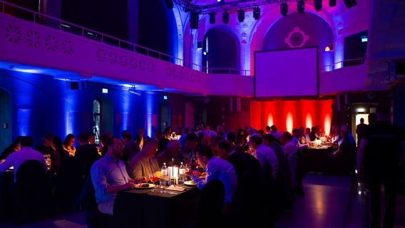 Frauenbad Heidelberg: Cena magica con Chris Stark (DE & EN)