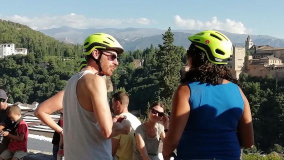 Ruta en Bicicleta Eléctrica por los Encantos del Sacromonte