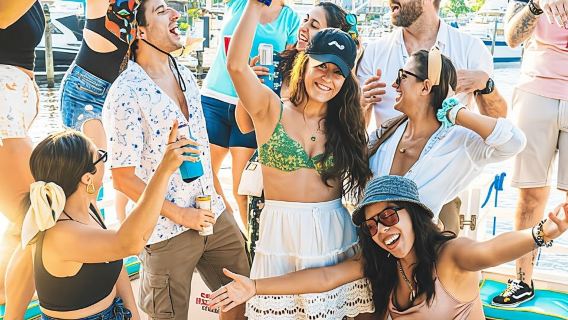 Vịnh Mission, San Diego: Du thuyền tiệc rượu chèo thuyền