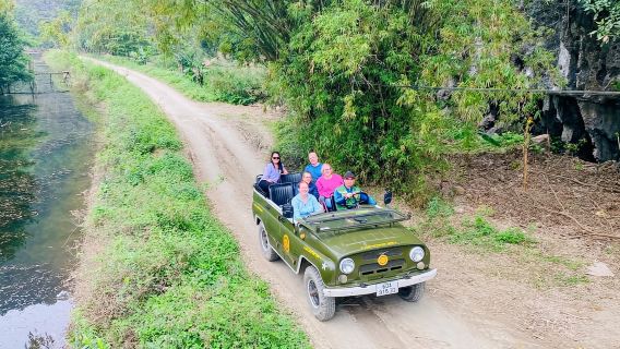 Recorrido en jeep por Ninh Binh: Lo más destacado de Tam Coc y joyas ocultas