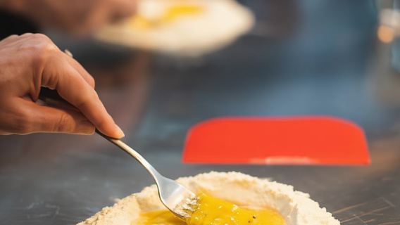 Рим: Мастер-класс по приготовлению свежей пасты с итальянским шеф-поваром и вином