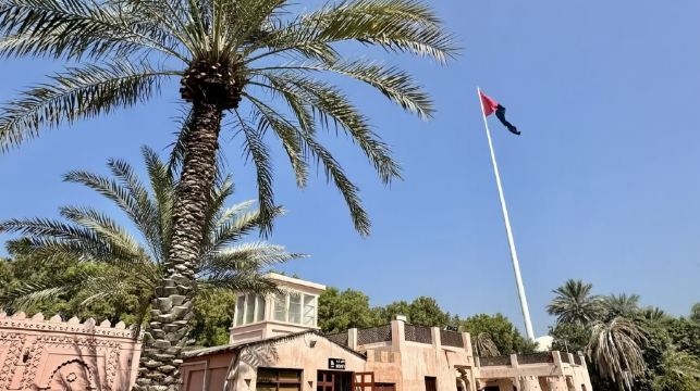 阿布扎比一日遊 清真寺+民俗村+阿布扎比市場 一鍵打卡景點