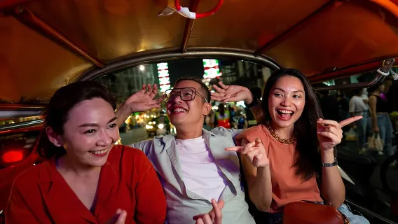 Featured tour with 18 reviews: Bangkok Night Tour: Wat Arun, Wat Pho, Chinatown & Tuk Tuk Ride