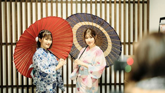 คุมาโมโตะ คอลเลคชั่น มิโดะ (สาขาชิโรอิ เอ็น) เช่าชุดกิโมโน เดินทางถึงปราสาทคุมาโมโตะได้ทันที ถ่ายรูปสวยๆ ออกมาแน่นอน