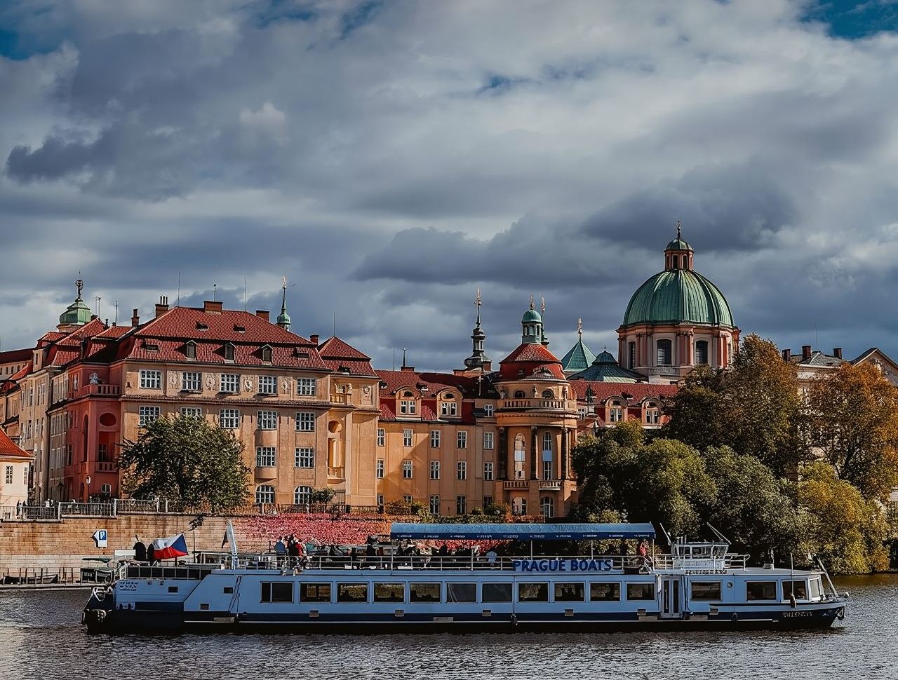 Prague Vltava River cruise