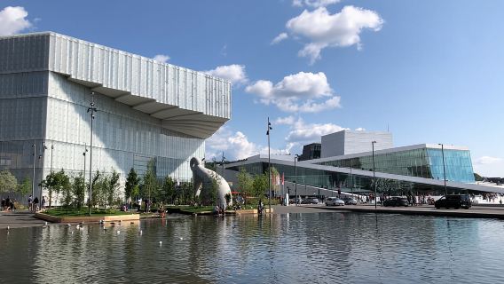 Oslo: Sightseeing with Holmenkollen Ski Jump & Vigeland Park