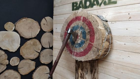 Axe Throwing In Bad Axe Krakow