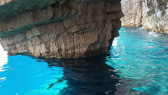 BLUE CAVE & 5 islands tour from Hvar