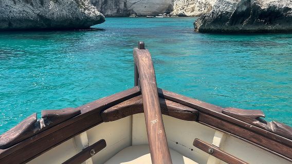 Paseo en barco por Cagliari: 5 paradas para nadar, aperitivo y almuerzo sardo