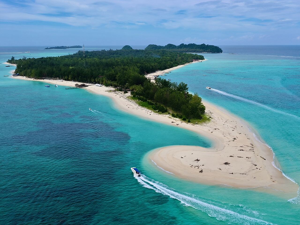 Mantanani Island & Kawa Mangroves Tours | One-day shared tour  | Lunch/ afternoon tea/dinner included