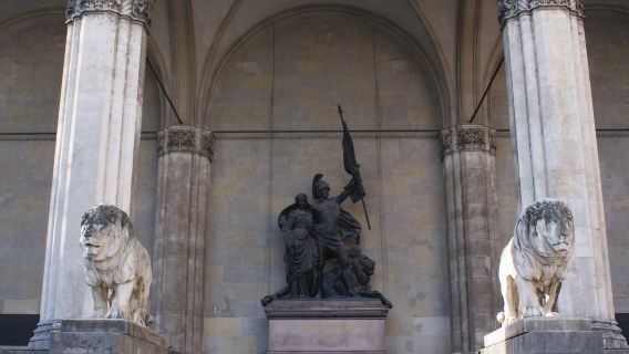 Munich and Nazi History Combination Day Tour Small Group