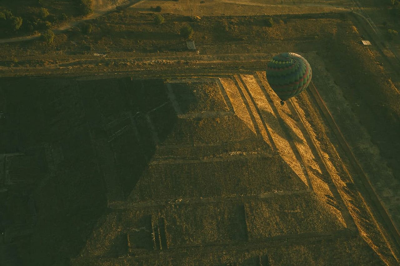 Mexico City: Fly over the impressive pyramids of Teotihuacan in a hot air balloon