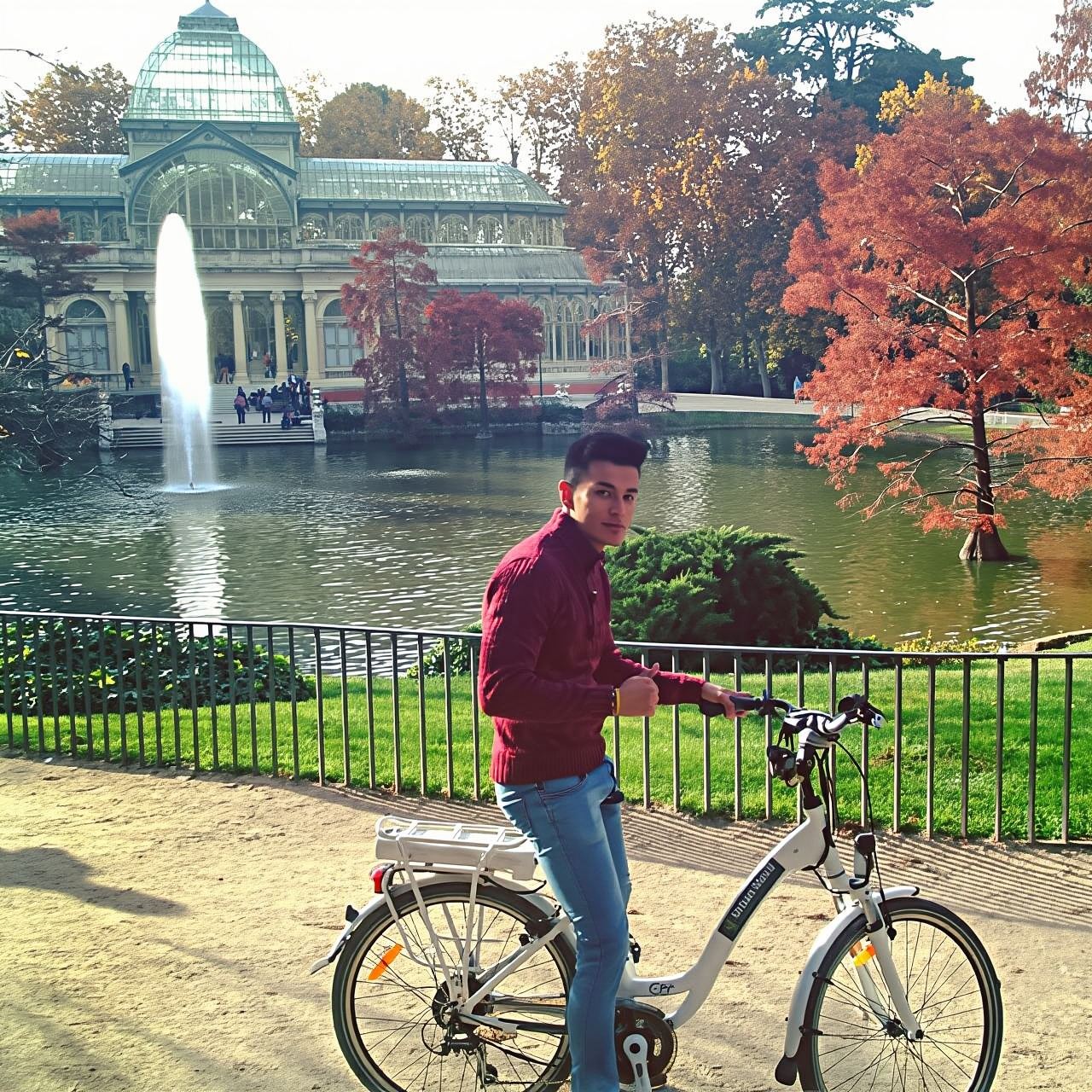 Madrid: Literary Quarter & Retiro Park Electric Bike Tour