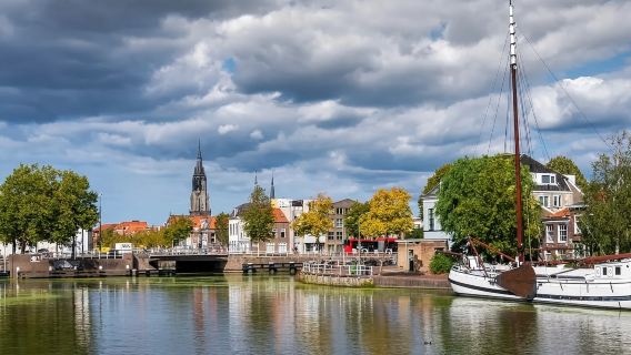 Amsterdam-Delft Chinese Private Charter Day Tour