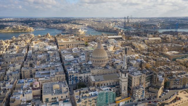 Pemandu pelancong di seluruh Malta / Penterjemah perniagaan / Perkhidmatan tersuai peribadi / Lawatan bebas dengan sambutan tempatan