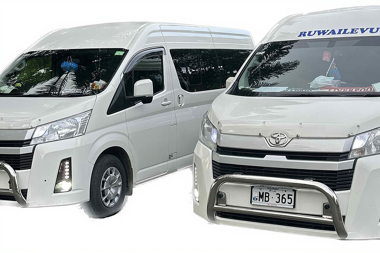 Hin- und Rücktransfer: Flughafen Nadi zu Hotels auf der Insel Denarau