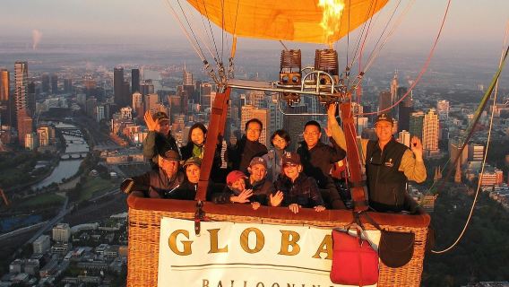 1-hour hot air balloon ride experience in Melbourne city with certificate + flight photo (optional champagne breakfast)