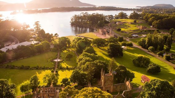 Port Arthur and Tasman Sights with Harbour Cruise