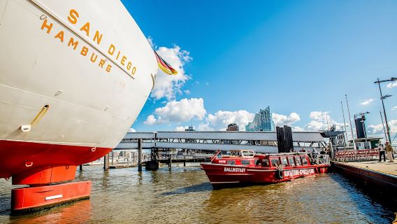 Hop-on hop-off harbor tour with Museum Ship Cap San Diego ticket