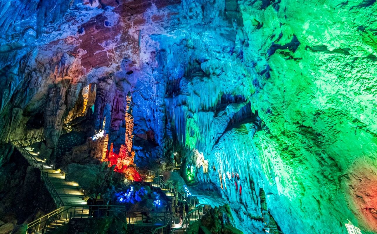 Perjalanan satu hari pribadi ke Chongqing + Teras Pemandangan Galeri Sungai Wu + Gua Furong + Sungai Furong