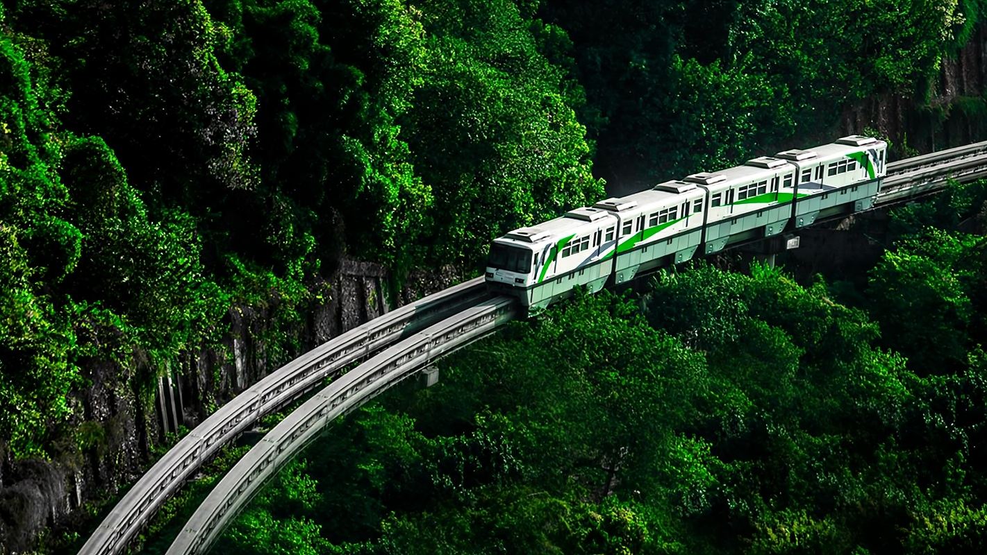 ทัวร์ 1 วัน หงหยาต้ง + กระเช้าลอยฟ้า แม่น้ำแยงซีเกียง + เมืองเก่าเหมี่ยวโกว + เรือข้ามฟากสองสายน้ำ + ถ่ายรูปเช็คอินที่สถานีรถไฟหลี่จื่อปา