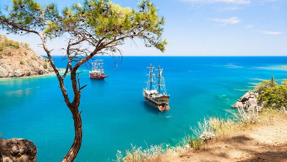 Relaxing Boat Trip to w/Lunch and Drinks from Antalya