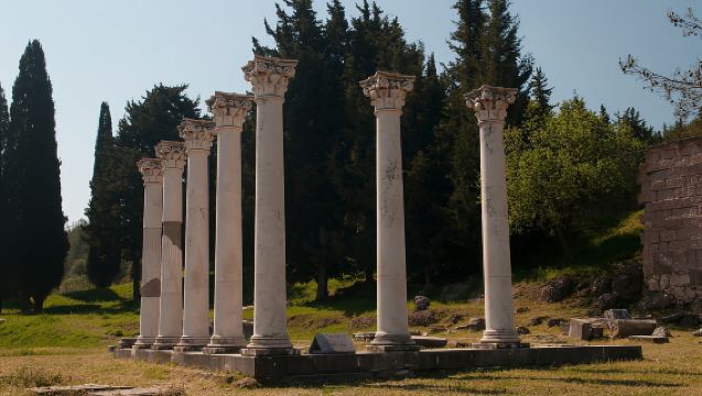 The Asclepieion at Kos: From Healing Gods to Medicine