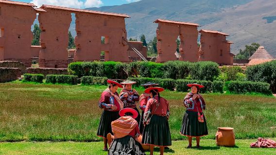 Cusco: Scenic Route of the Sun to Puno with Buffet Lunch