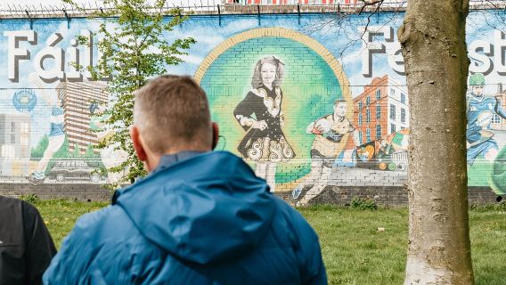 Belfast: The Troubles Walls & Bridges Guided Walking Tour