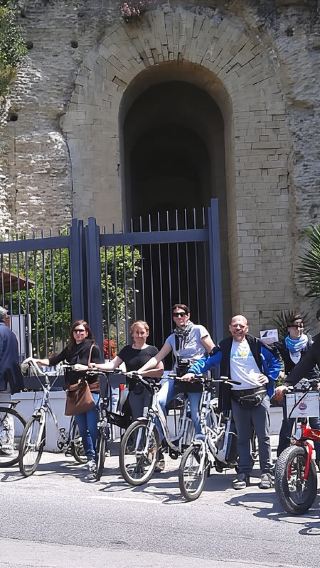 Naples: Electric Bike Tour of Pausilypon Archaeological Park