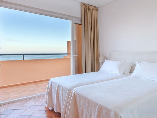 Meia Praia Lagos - Beach Club Apartments Room Type - One-Bedroom Apartment with Sea View Meia Praia Lagos - Beach Club Apartments Room Type - One-Bedroom Apartment with Sea View