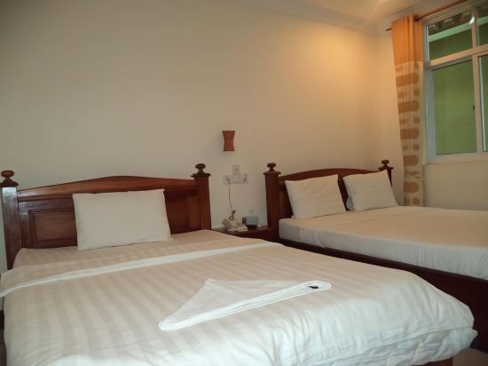 Go In Hotel Room Type - Deluxe Twin Room