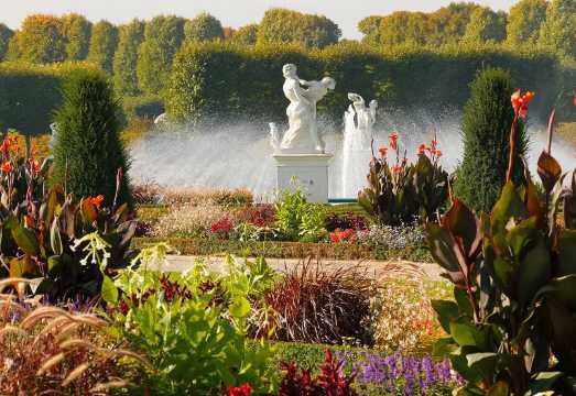 Germany + Market Church Hannover + Herrenhausen Garden + Hannover Altstadt 1-day tour