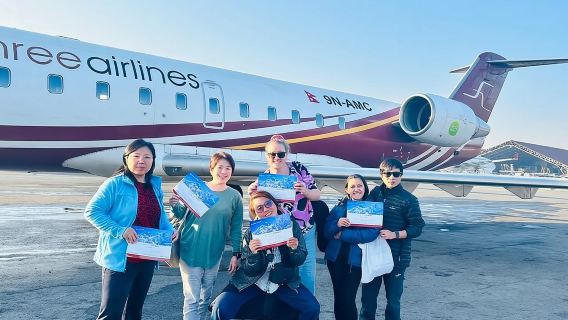 Kathmandu: Everest Flight by Plane or Helicopter Landing Tour
