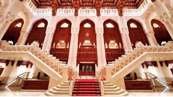 馬斯喀特穆特拉堡+皇家歌劇院+老馬托拉市場一日遊丨普通話接送