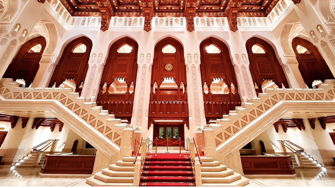 馬斯喀特穆特拉堡+皇家歌劇院+老馬托拉市場一日遊丨中文司機