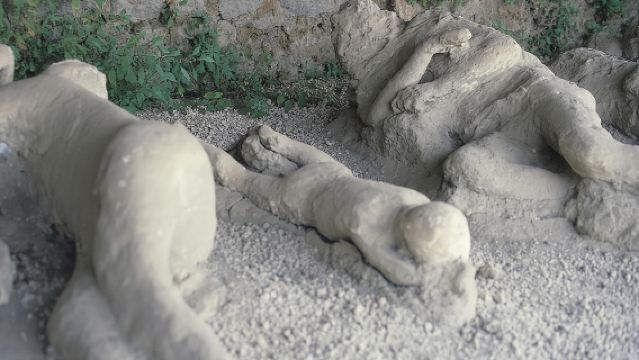 Pompeii and Mount Vesuvius Day Trip from Rome with Pizza Lunch