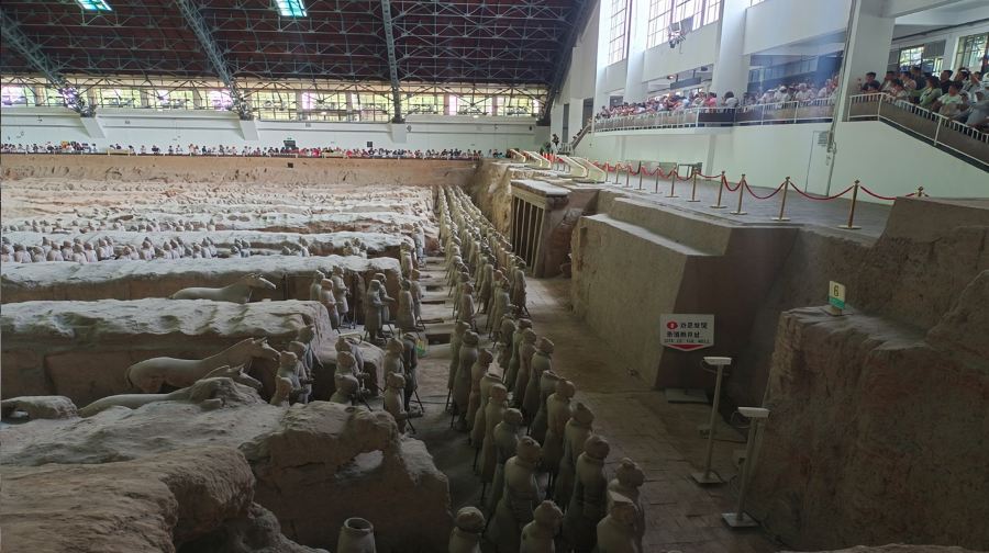 西安秦始皇帝陵博物院（兵馬俑）門票+精品小團人工講解【含門票丨2-12人小團丨可選場次丨資深老師講解丨贈耳麥】