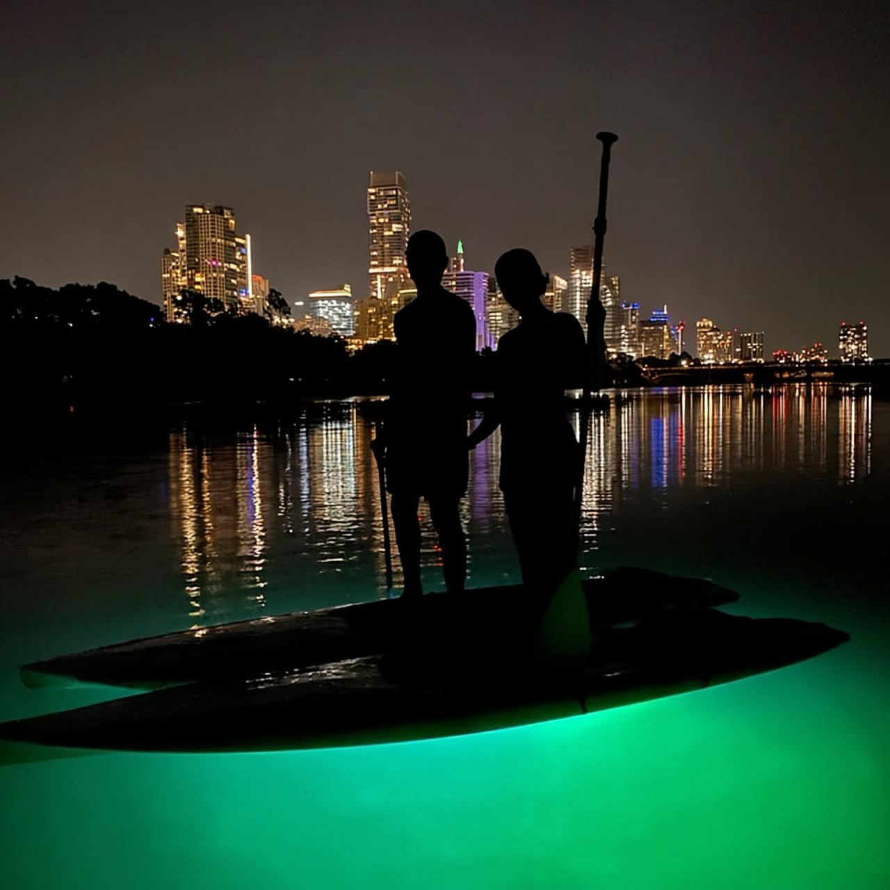 Austin: Lady Bird Lake Nighttime Paddle Board Tour