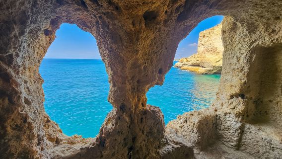 จากฟาโร: ทัวร์ถ้ำเบนาจิลดั้งเดิม มารินญา และอื่นๆ อีกมากมาย